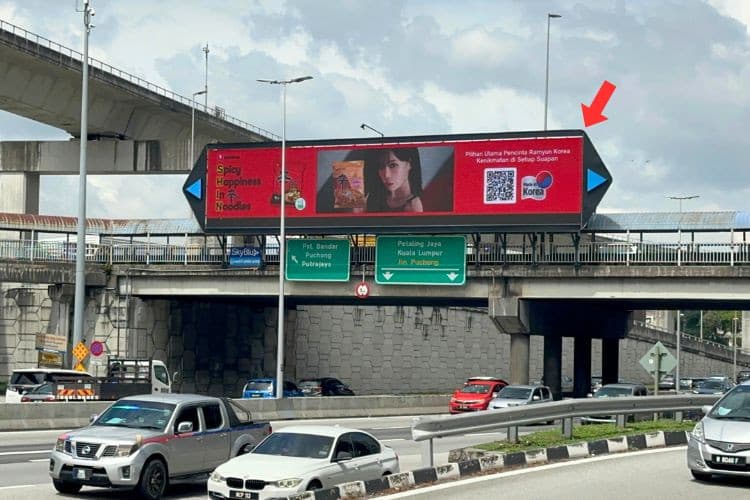 1 Panel Digital Overhead Bridge Billboard at LDP Highway KM23.25, Puchong, Selangor (near SetiaWalk & Puchong Business Centre)