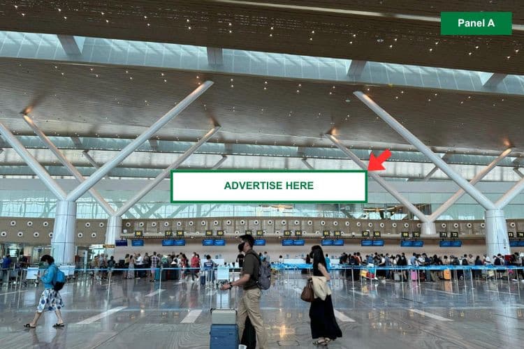 2 màn hình LED tại Sân bay Tân Sơn Nhất, phường Tân Sơn Nhất, TP. Hồ Chí Minh (Nhà ga T3, khu vực check in VietNam Airlines)