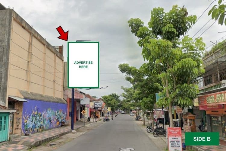 1 Panel Vertical Static Billboard at Jl. KH. Syirat, Magelang, Jawa Tengah  (nearby Kantor Pegadaian Grabag)