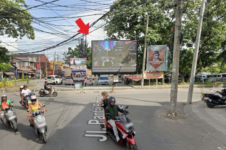 1 Panel Horizontal Videotron Billboard at Jl. Pantai Berawa, Badung, Bali 