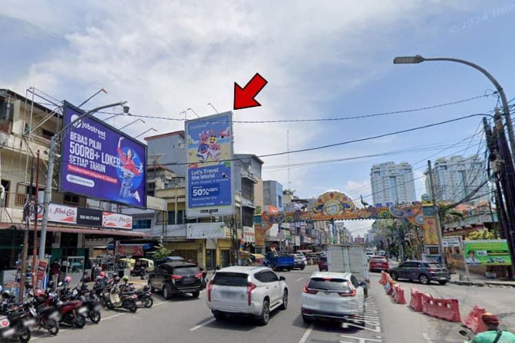1 Panel Vertical Static Billboard at Jl. KH. Zainul Arifin, Medan, Sumatera Utara  (nearby Sun Plaza)