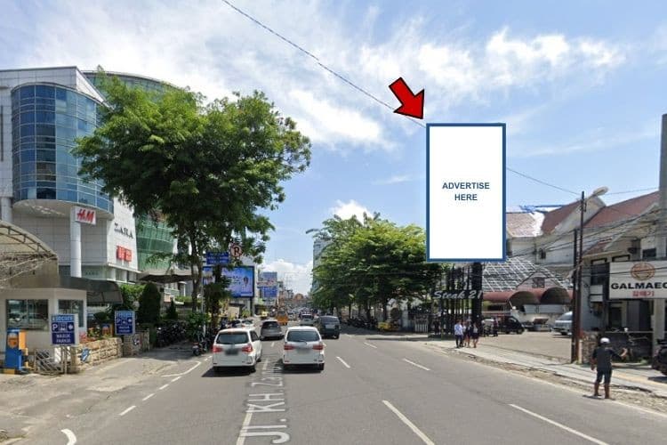 1 Panel Vertical Videotron Billboard at Jl. KH.Zainul Arifin, Medan, Sumatera Utara  (across Sun Plaza Mall)