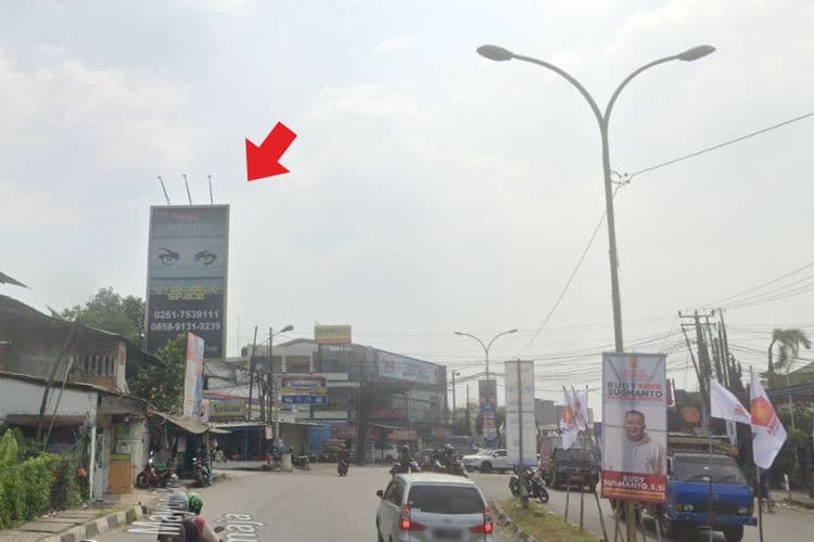 1 Panel Vertical Static Billboard di Jl. Raya Mayor Oking, Kabupaten Bogor, Jawa Barat  (nearby Plaza Toyota Citeureup)