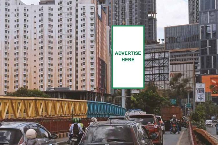 1 Panel Vertical Static Billboard at Jl. A. Yani, Bekasi, Jawa Barat  (in front of Lottemart Bekasi)