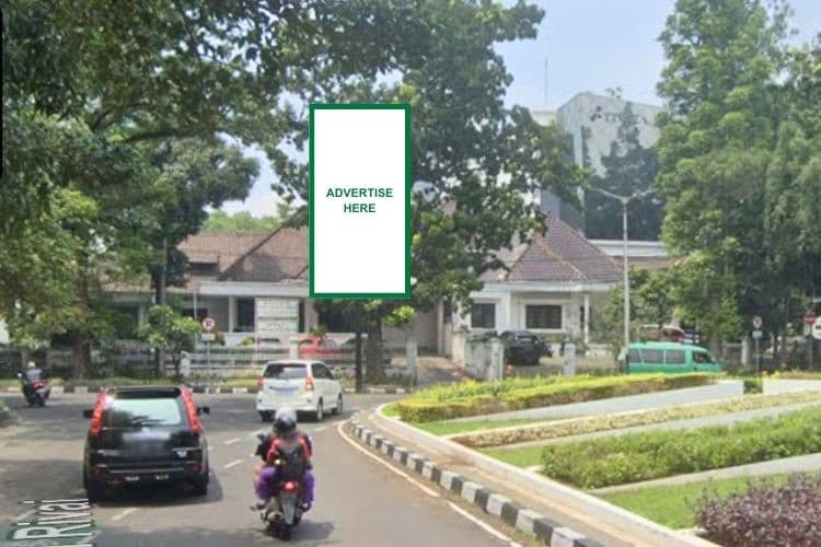1 Panel Vertical Static Billboard at Jl. Dr. Abdul Rivai, Bandung, Jawa Barat  (nearby Clock Tower Building Ria)