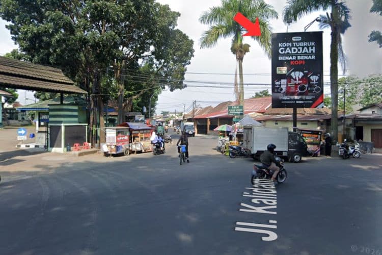 1 Panel Vertical Static Billboard at Jl Gatot Subroto, Bandung, Jawa Barat  (near Kodim Cimahi)