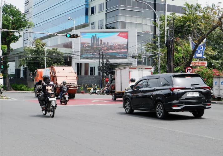 1 Panel Horizontal Videotron Billboard at Jl Putri Hijau, Medan, Sumatera Utara  (in front JW Marriott)