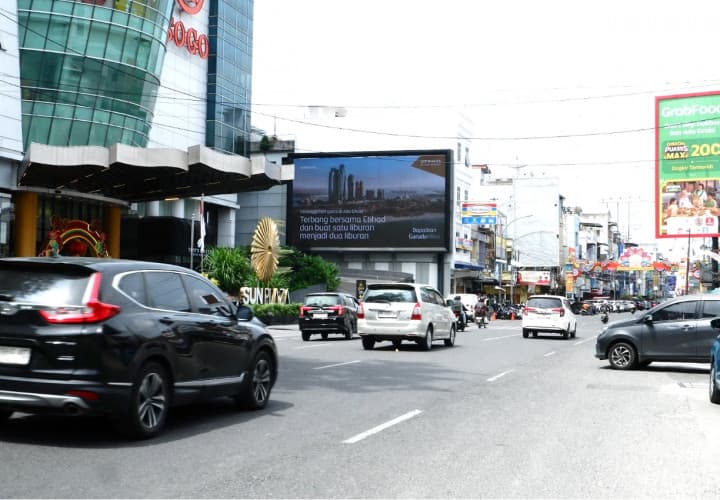 1 Panel Horizontal Videotron Billboard at Jl KH.Zainul Arifin, Medan, Sumatera Utara  (attach to Sun Plaza)