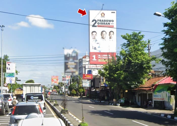 1 Panel Vertical Static Billboard at Jl. Magelang, Yogyakarta, Daerah Istimewa Yogyakarta  (South Side of Sleman City Hall A)