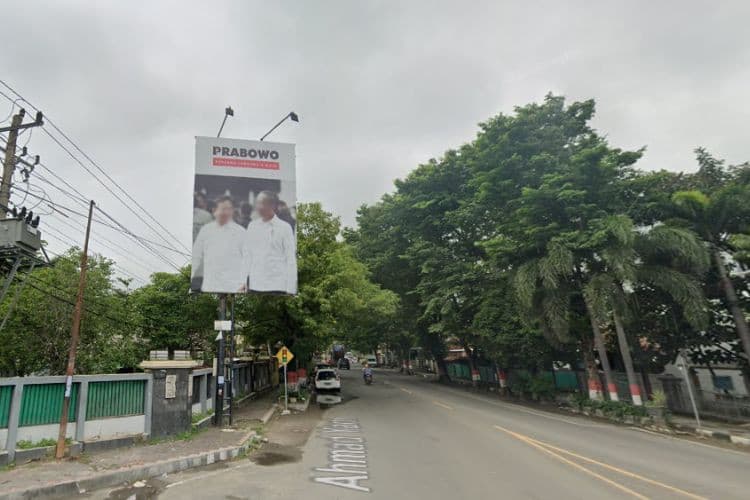 1 Panel Vertical Static Billboard at Jl. Jendral A. Yani, Blora, Jawa Tengah  (in front of Balai Sarbini)