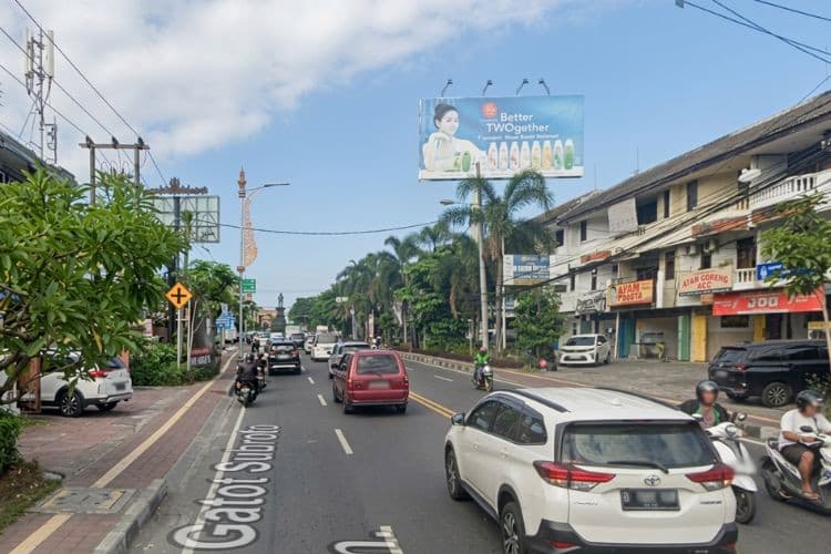 1 Panel Horizontal Static Billboard at Jl. Gatot Subroto Timur, Denpasar, Bali (nearby Moon Chicken by Hangry Gatsu)