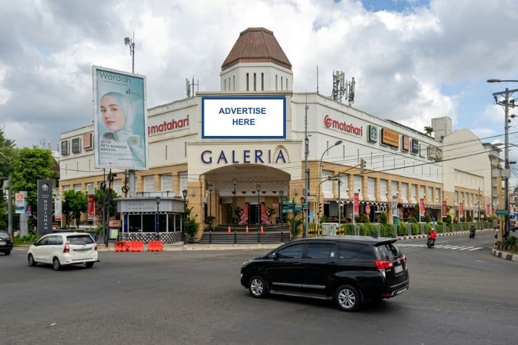 1 Panel Horizontal Videotron Billboard at Jl. Jend. Sudirman No.99-101, Terban, Gondokusuman, Yogyakarta, Daerah Istimewa Yogyakarta (at Galeria Mall Yogyakarta)