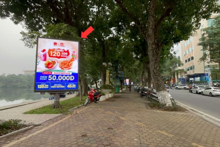 Vertical LED Screen Billboard at Ho Tay, Ba Dinh Ward, Ha Noi City (Thien Quang Lake)