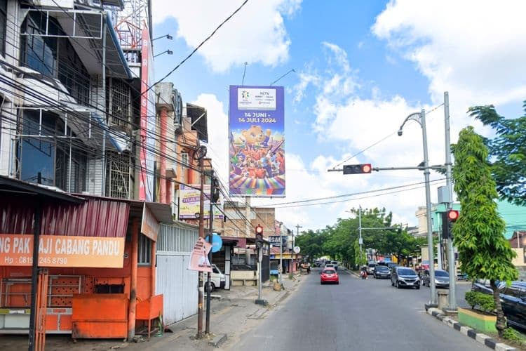1 Panel Vertical Static Billboard di Jl. Setia Budi, Medan, Sumatera Utara 