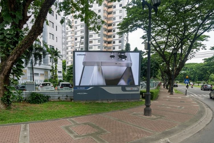 1 Panel Horizontal Videotron Billboard at Jl. Boulevard Palem Raya, Tangerang, Banten dekat Condominium Golf Karawaci