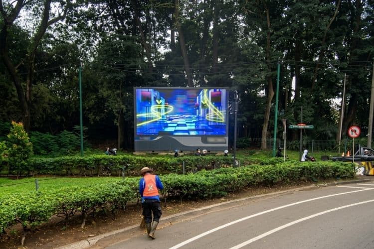 1 Panel Horizontal Videotron Billboard at Jl. Vila Permata, Tangerang, Banten towards Boulevard Diponegoro