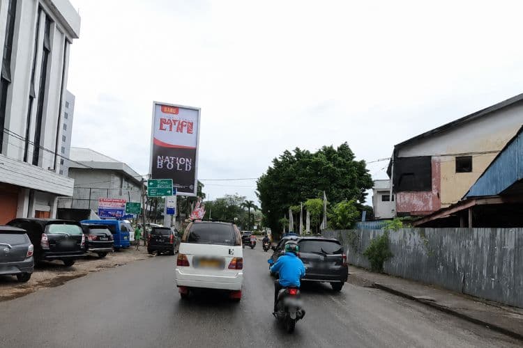 1 Panel Vertical Static Billboard at Jl. Percetakan Negara, Jayapura, Papua (in front of Bank BRI)