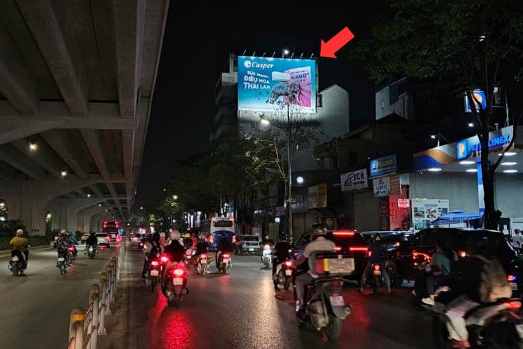 Night time - Horizontal Wallscape Billboard at 365 Pham Van Dong , Xuan Thuy , Ha Noi City (3 Ring Road)