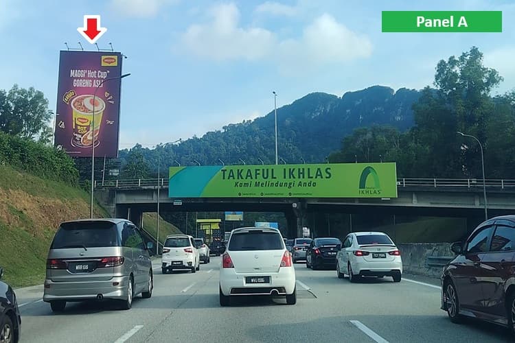 2 Sided Vertical Unipole Billboard at KL - Karak Expressway Gombak KM21.6, Batu Caves, Kuala Lumpur (near Plaza Tol Gombak)