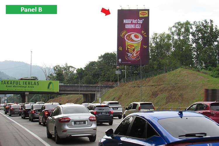 2sided Vertical Unipole Billboard at KL - Karak Expressway Gombak KM21.6, Batu Caves, Kuala Lumpur (near Plaza Tol Gombak)