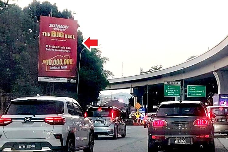 1 Panel Vertical Minipole Billboard at Jalan Damansara, Petaling Jaya, Selangor (near TTDI & 1 Utama)