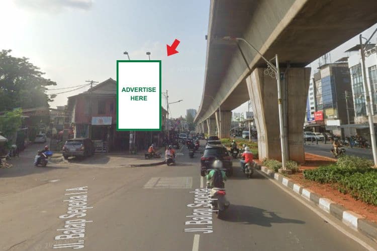 Vertical Static Billboard at Jl. Raya Velodrome, Jakarta Timur , DKI Jakarta (heading to Pulomas) (Daytime View)