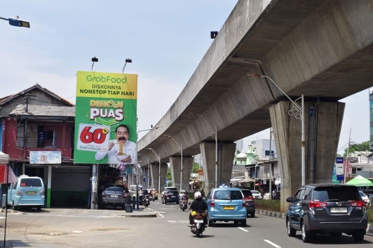 1 Panel Vertical Static Billboard at Jl. Raya Velodrome, Jakarta Timur, DKI Jakarta ((heading to Pulomas))