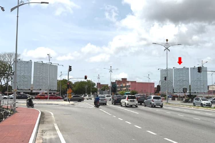 1 Panel Vertical Minipole Billboard at Sultanah Bahiyah Highway / Jalan Gangsa, Alor Setar, Kedah (right middle panel [E])