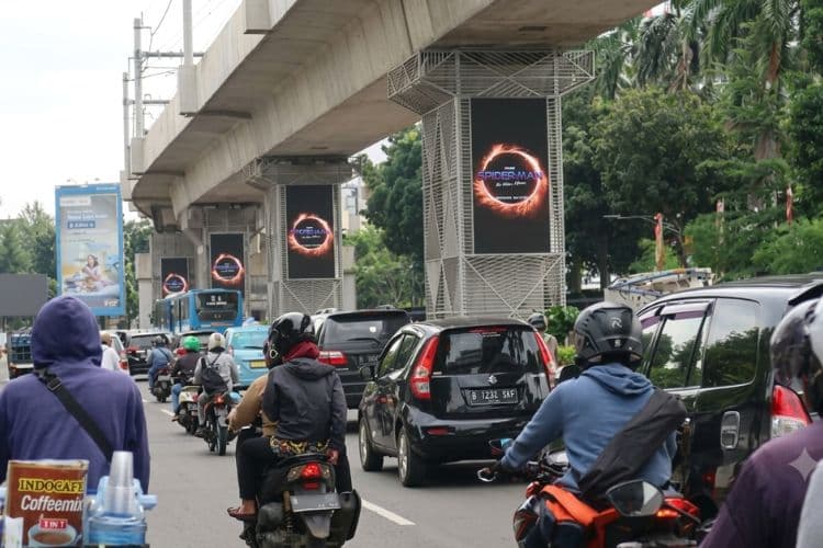 8 Sided Vertical LED Pillar Billboard at Jl. Panglima Polim, Kebayoran Baru, Jakarta Selatan, DKI Jakarta (Blok M Set 3)