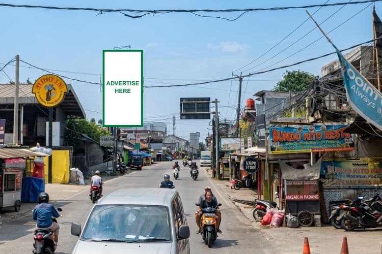 1 Panel Vertical Static Billboard at Jl. Raya Sirkuit Sentul, Bogor, Jawa Barat ((nearby MR DIY, to Hambalang))
