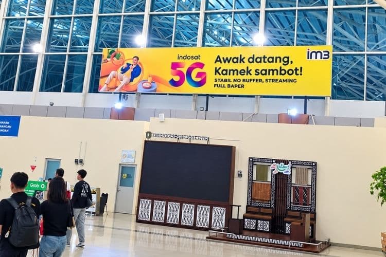 1 Panel Horizontal Airport Lightbox Billboard at Supadio International Airport, Pontianak, Kalimantan Barat (Arrival Exit Area)