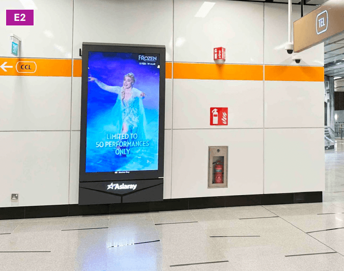 1 Panel Vertical Digital Screen Billboard at 25 Park St, Marina Bay, Central Region (transfer level - per unit)