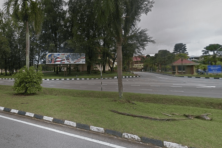1 Sided Free Standing Billboard at Jalan Sultan Abdullah, at Intersection of road towards Wisma Belia, Pahang