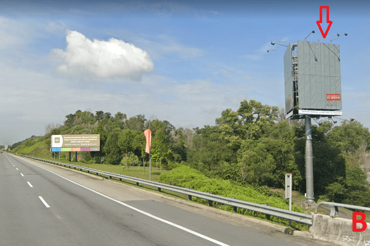 3 Sided Vertical Unipole Billboard at MEX Highway, SKVE, Seri Kembangan, Selangor