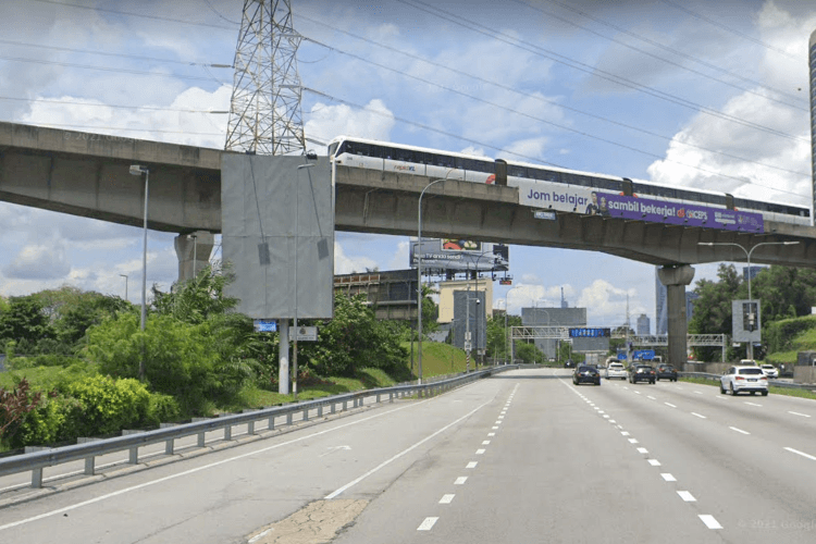 1 Sided Minipole Billboard at Federal Highway, from Shah Alam / Subang / Sunway towards Petaling Jaya / Kuala Lumpur (A), Selangor