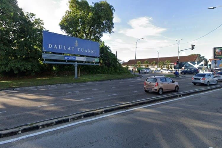 1 Panel Free Standing Billboard at Jalan Kebun Teh, Johor Bahru, Johor (cross junction)