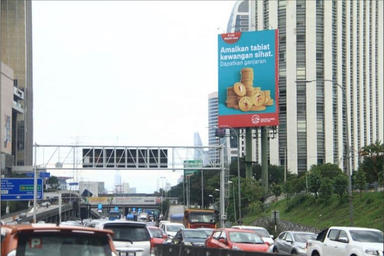 2 Sided Horizontal Twinpole Billboard at Federal Highway KM32.1, Petaling Jaya, Selangor