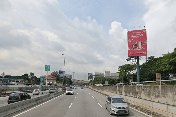 2 Sided Vertical Unipole Billboard at LDP Highway KM4.6, Petaling Jaya, Selangor