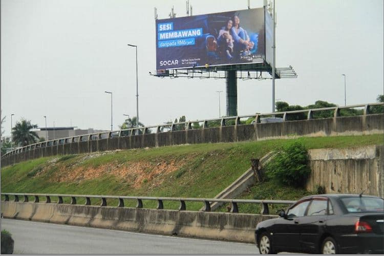 3 Sided Horizontal Unipole Billboard at NPE Highway - SJ2, Subang Jaya, Selangor