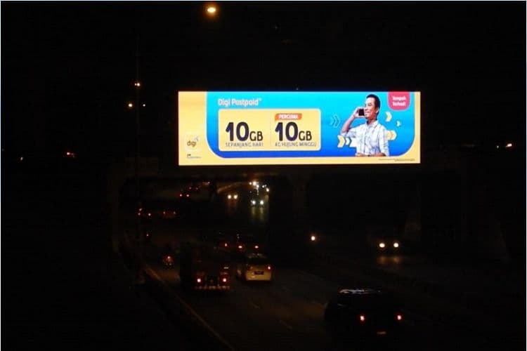 1 Sided Digital Overhead Bridge Billboard at Jalan Kuching, Kuala Lumpur