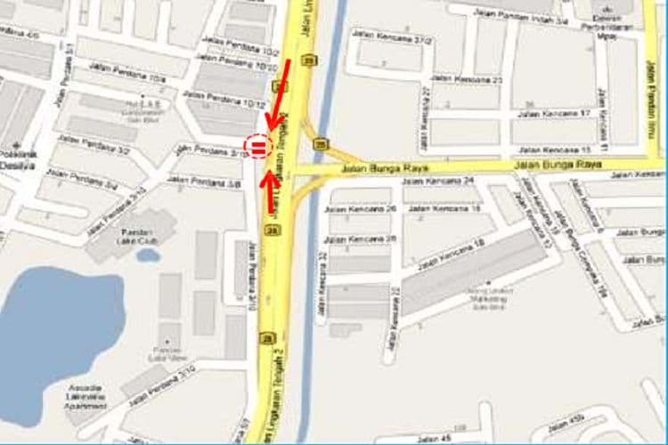2 Sided Twinpole Billboard at MRR2 / Jalan Bunga Raya, Selangor