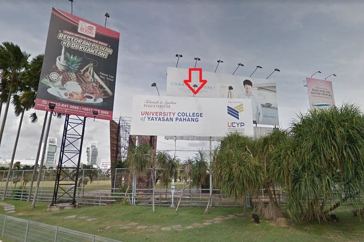 1 Sided Free Standing Billboard at Intersection of Jalan Tun Ismail & Jalan Bukit Sekilau, Pahang