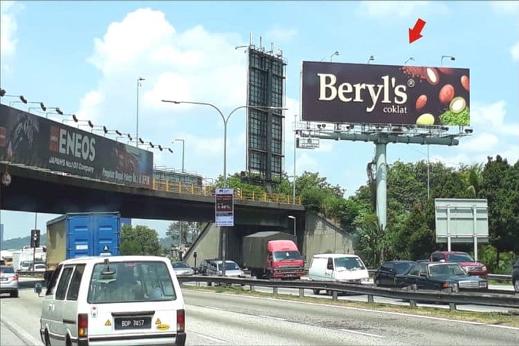 2 Sided Unipole Billboard at Federal Highway (near Cycle & Carriage PJ), Selangor