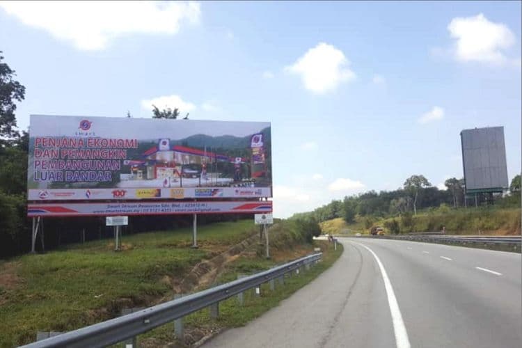 1 Sided Free Standing Billboard at Lanchang KM97.7, Pahang