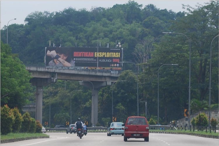 3 Sided Unipole Billboard at MRR2, Kuala Lumpur
