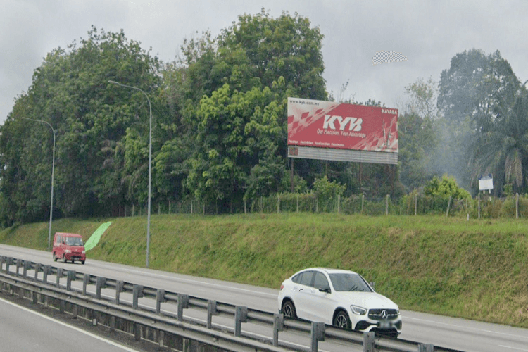 1 Sided Free Standing Billboard at KM298.80 from Kuala Lumpur to Johor Bahru Direction, Selangor