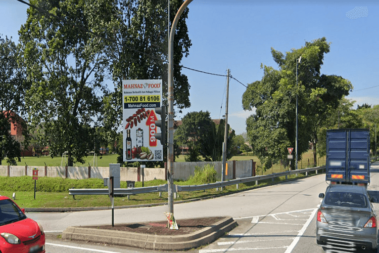 1 Sided Minipole Billboard at Jalan Batu Tiga Lama, Shah Alam, Selangor