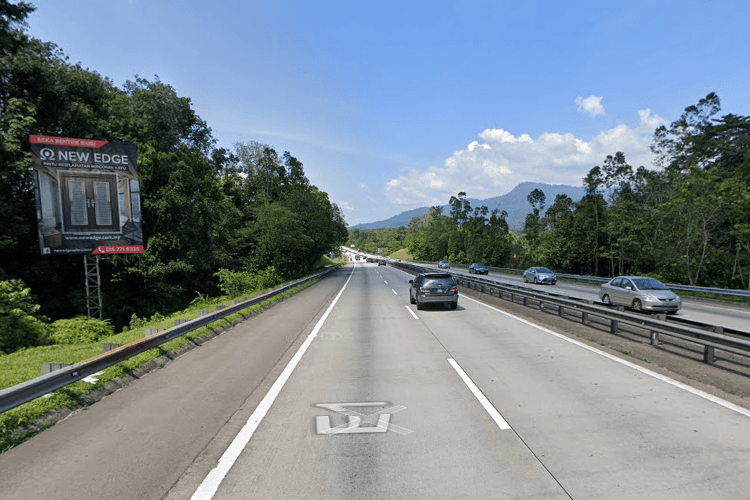 1 Sided Minipole Billboard at NSE KM329.9 Jalan Temoh, Tapah, Perak