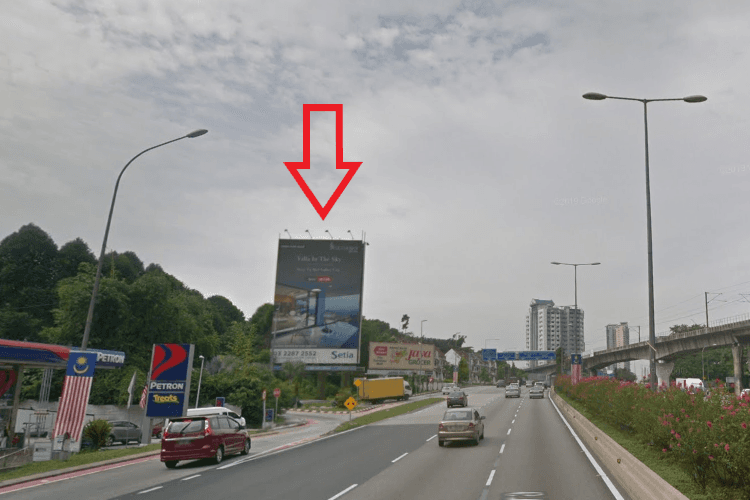 1 Panel Vertical Spectacular Billboard at Jalan Syed Putra, Kuala Lumpur (near Mid Valley Megamall)
