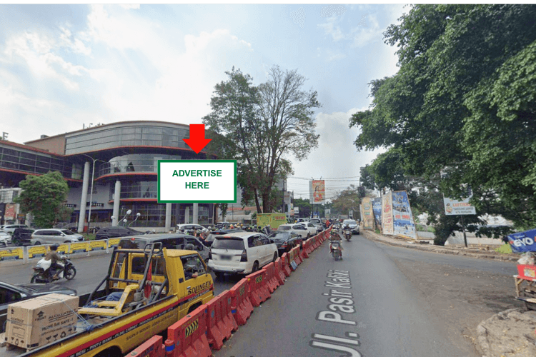 1 Panel Horizontal Videotron Billboard at Entrance Gate Paskal Hypersquare Jl. Pasir Kaliki, Bandung, Jawa Barat 